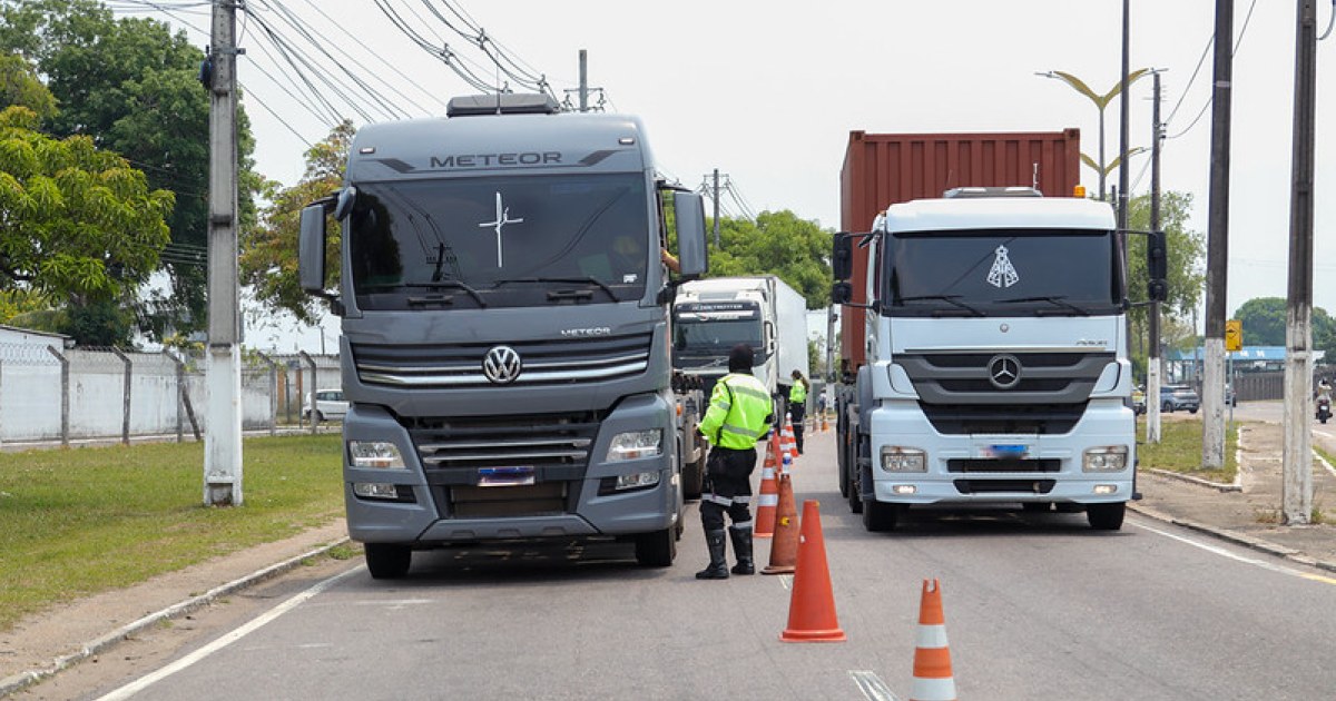 Manutenção irregular está entre ocorrências apontadas em fiscalização de cargas em Manaus