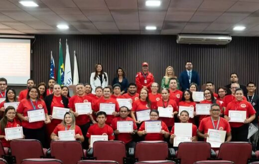 Câmara de Manaus vincula formação de brigadistas à prevenção de emergências na sede