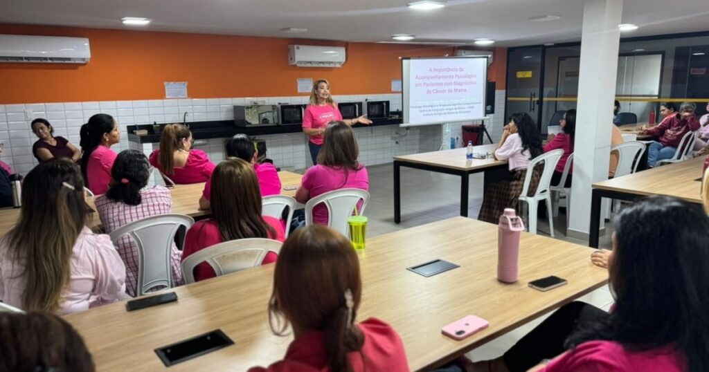 Palestra no Implurb aborda prevenção do HPV e efeitos emocionais do câncer