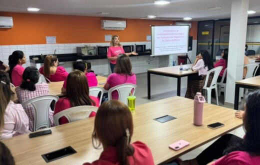Palestra no Implurb aborda prevenção do HPV e efeitos emocionais do câncer