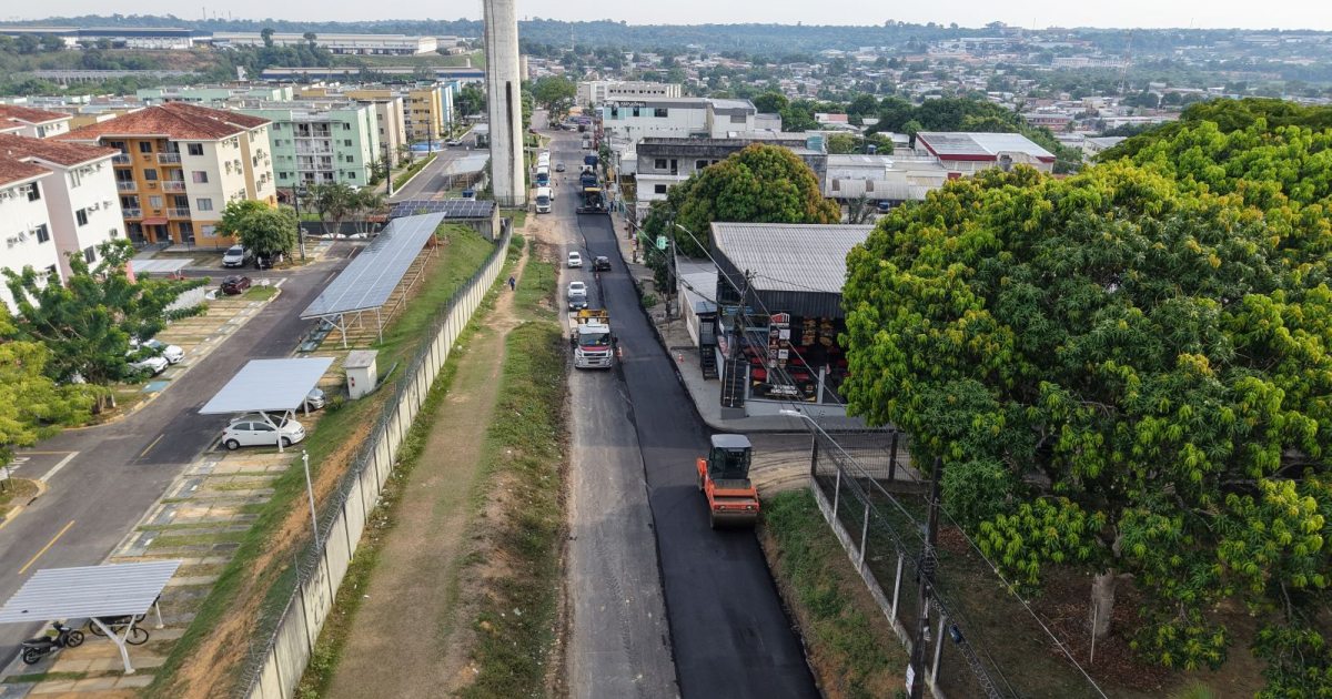 Moradores do Parque Rio Solimões passam a contar com recuperação da rua Praia da Canoa Quebrada