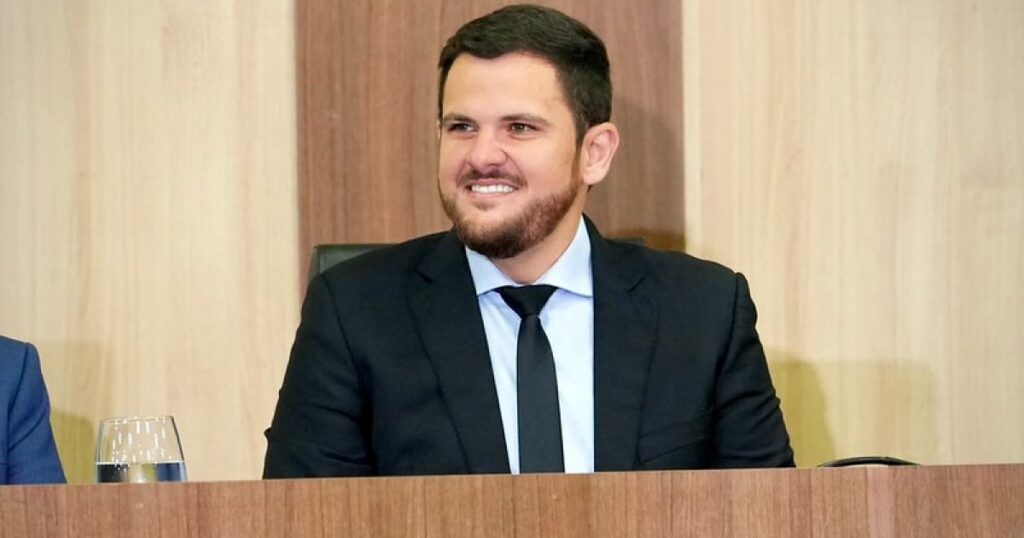 TJ-AM reúne novos desembargadores com trajetórias na magistratura e na advocacia