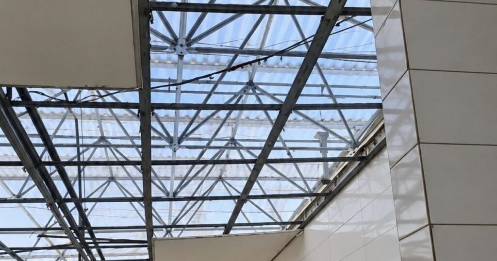 Manutenção é realizada após danos em estruturas dos terminais T3 e T5, em Manaus