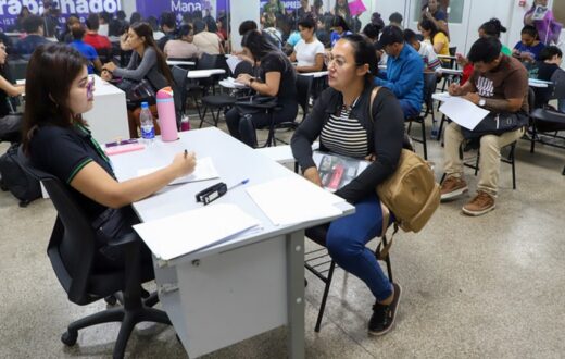 Candidatos terão atendimento para vagas de emprego no shopping Phelippe Daou
