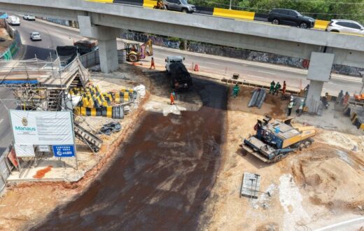 Pavimentação integra implantação da rotatória do complexo Passarão em Manaus