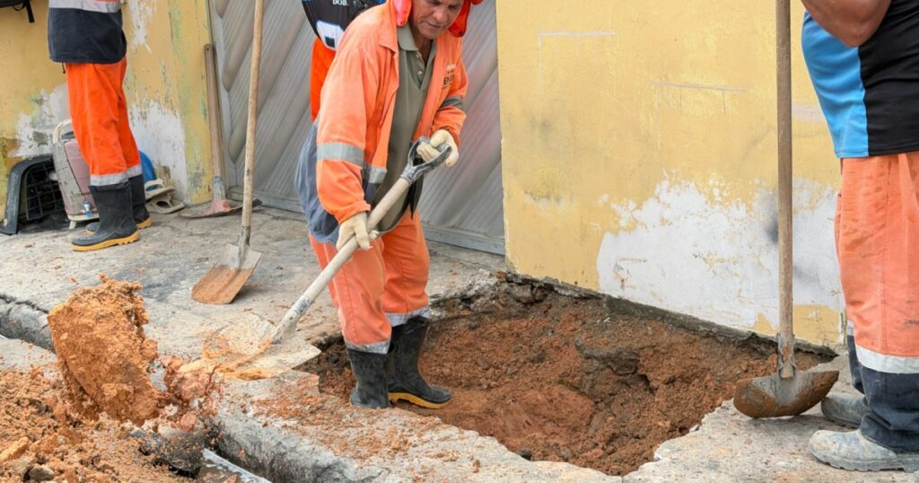 Galeria de águas pluviais da rua São Luiz passa por reparo no Coroado