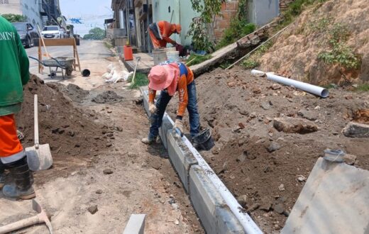 Rua Cuniau inicia recuperação pela rede subterrânea de drenagem no Armando Mendes