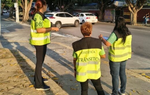 Pesquisa do IMMU registra veículos em três vias para estudar circulação no centro de Manaus
